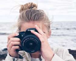 Besides being a YouTube star, she is also a great photographer and loves to capture interesting things through the camera.